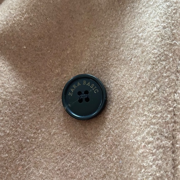 Stylish Zara wool jacket with a hood. - Picture 5 of 5